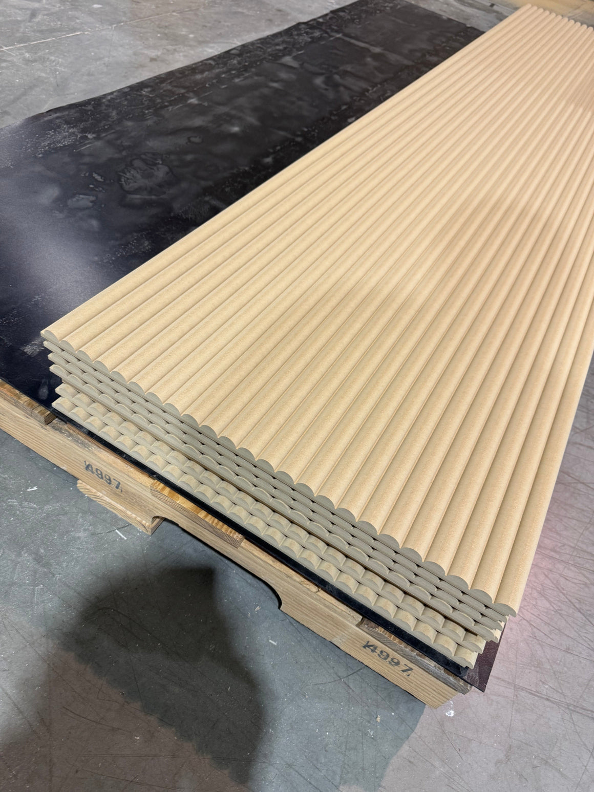 Large Reeded - MDF Sheet – Elite Trimworks Corp.
